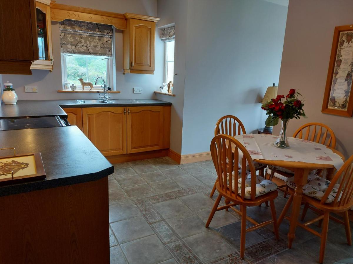 Apartament Minaun Cliff View Keel  Zewnętrze zdjęcie