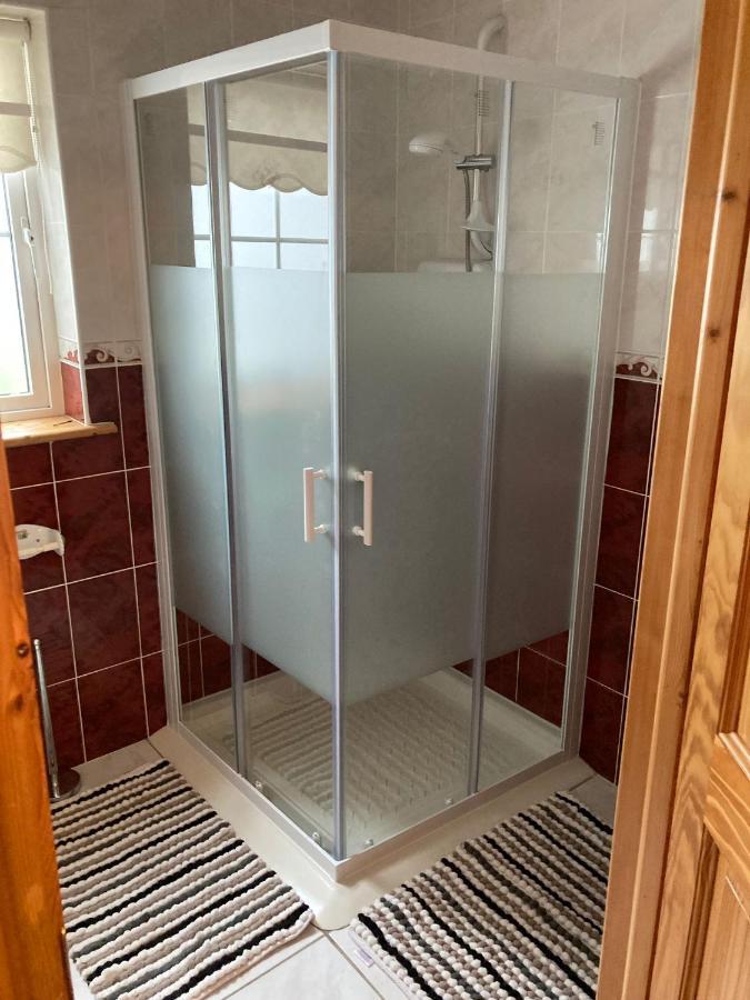 Apartament Minaun Cliff View Keel  Zewnętrze zdjęcie